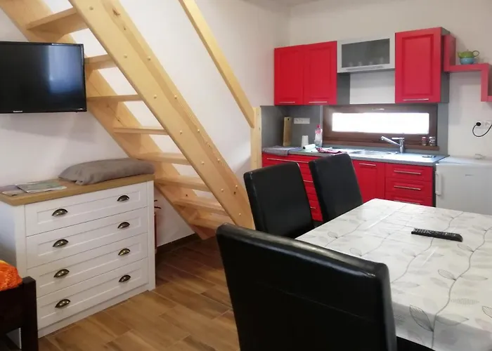 Aranka Апартаменты Жатец